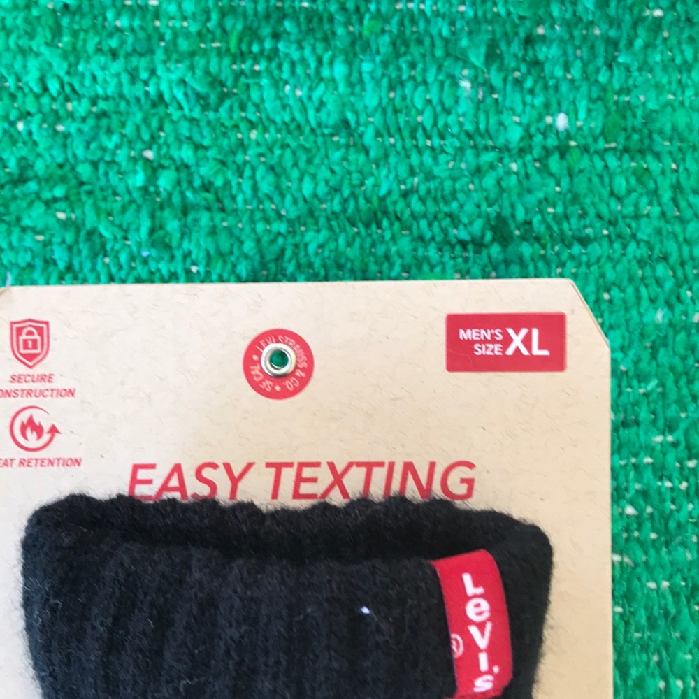 Gloves - Picture 3 of 4